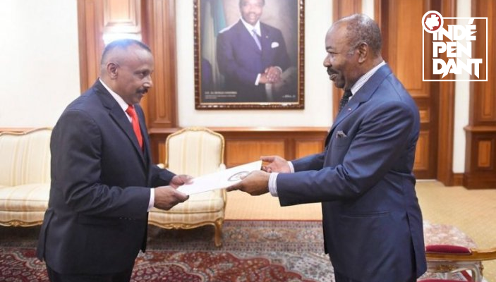 Ali Bongo reçoit les lettres de créances de 4 nouveaux ambassadeurs